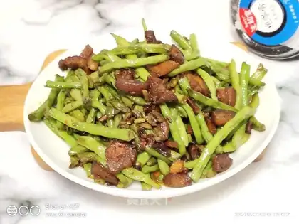 Meat loafed beans