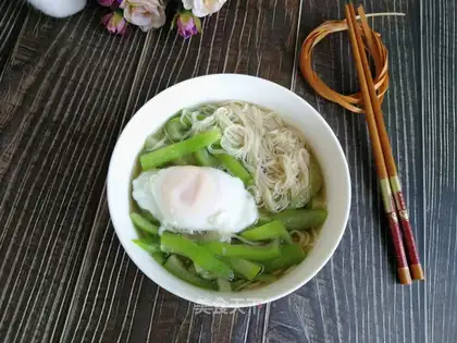 Smelt duck noodles