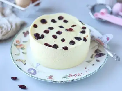 Cranberry steam cake