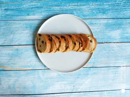 raisin bread