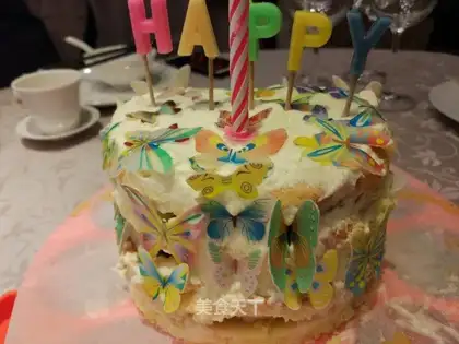 Butterfly butter, fruit cake