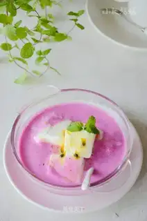 Flamingo ice cream shake