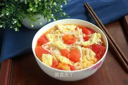 Tomato egg noodles