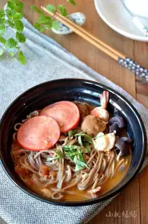 Potato sauce noodles