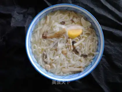 Spoon noodles
