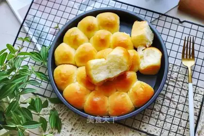 Money bread