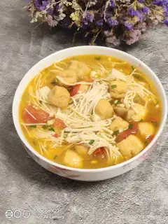 Tofu-curd gold and mushroom soup
