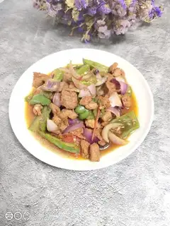 Pepper onion fried beef