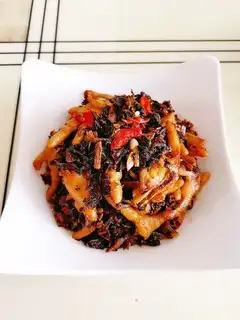Plum-crunch chicken claws