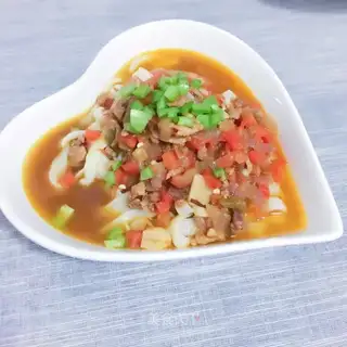 Mushroom meat noodles