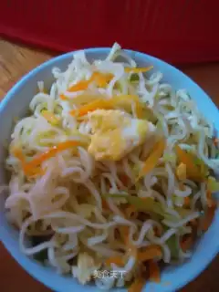 Fried noodles