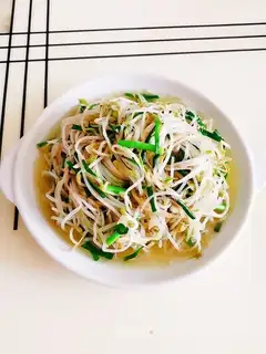 Green bean sprouts