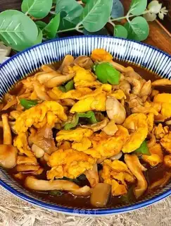 Pumpkin fried eggs