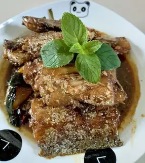 Red-fried fish
