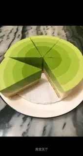 Gradually rub the tea mousse cake