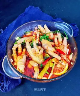 Frozen chicken claws