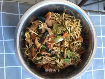 Fried noodles