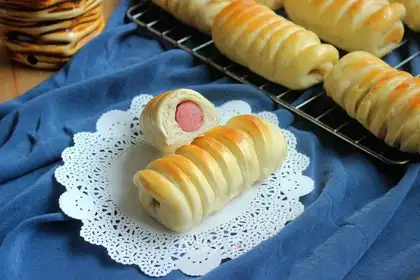 Sausage bread