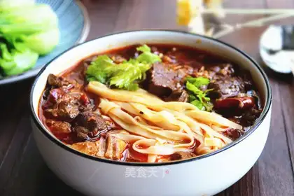 Red beef noodles
