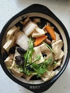 Five flowers and a tofu