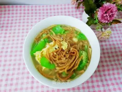 Sour cream melon soup