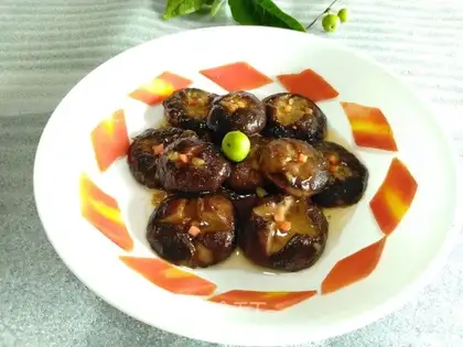 Red burning mushrooms