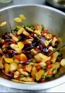 Spicy chicken feet