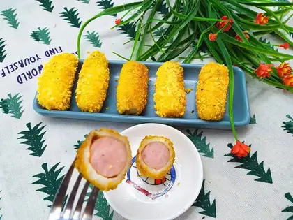 A rice sausage bar