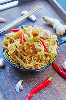 Five bouquets of bean noodles
