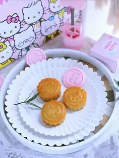 Lian Yong's broad moon cake
