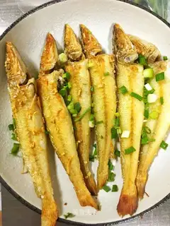 Dry sardines