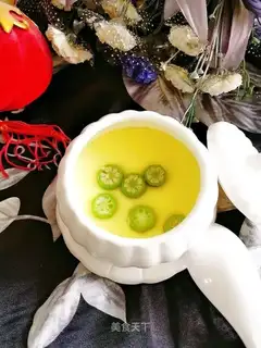 Autumn steamed eggs