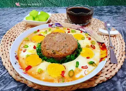 Meatball steamed eggs