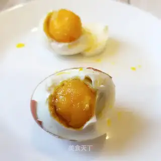 Pickled eggs