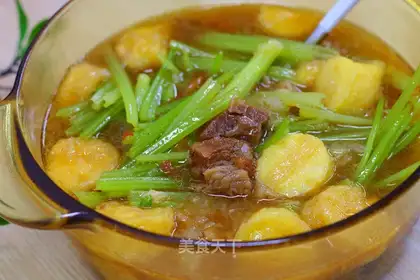 Beef tofu soup