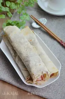 Black pepper bacon burrito