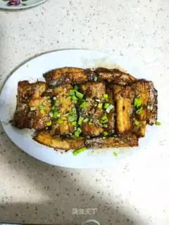 Red-fried fish