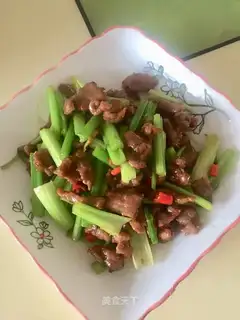 Cricket beef