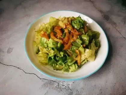 Squeeze and lettuce