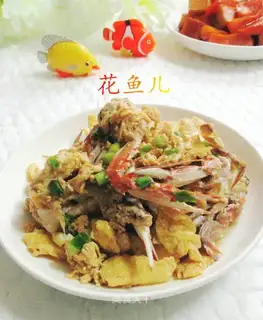 Eggs and crabs