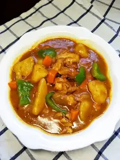 Curry chicken