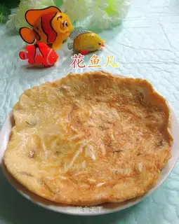 A white egg cake