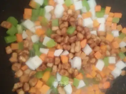 Three-coloured meatloaf in the field