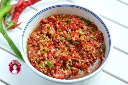 Homemade chili sauce