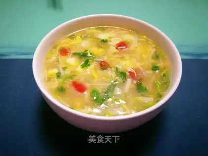 Gincreas and omelet soup