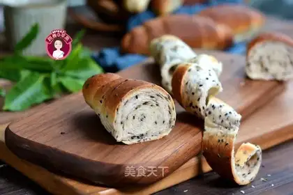 Black Sesame Roast Bread