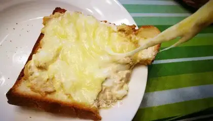Toast pizza