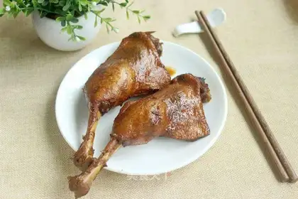 Red duck leg