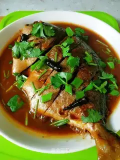 Red-burned mackerel