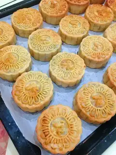 Lian Yuen Yuen